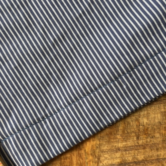 High Rise Easy Wide-Leg Khakis - Picture 4 of 5